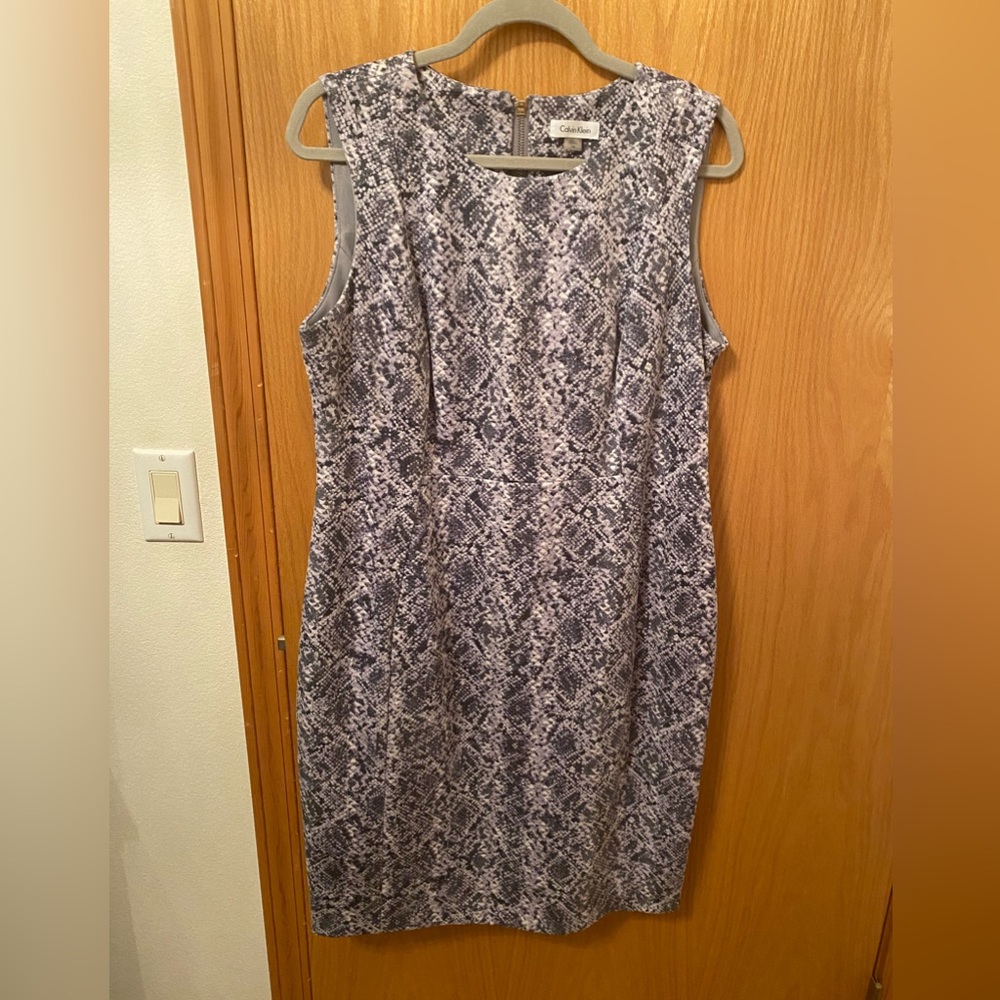 Calvin Klein size 14 suede snakeskin dress - Picture 1 of 3